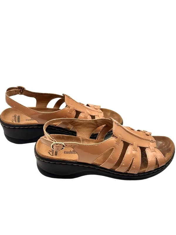 Clarks Size 8 Tan Leather Sandals Adjustable Strap Cushioned Insoles - Image 3