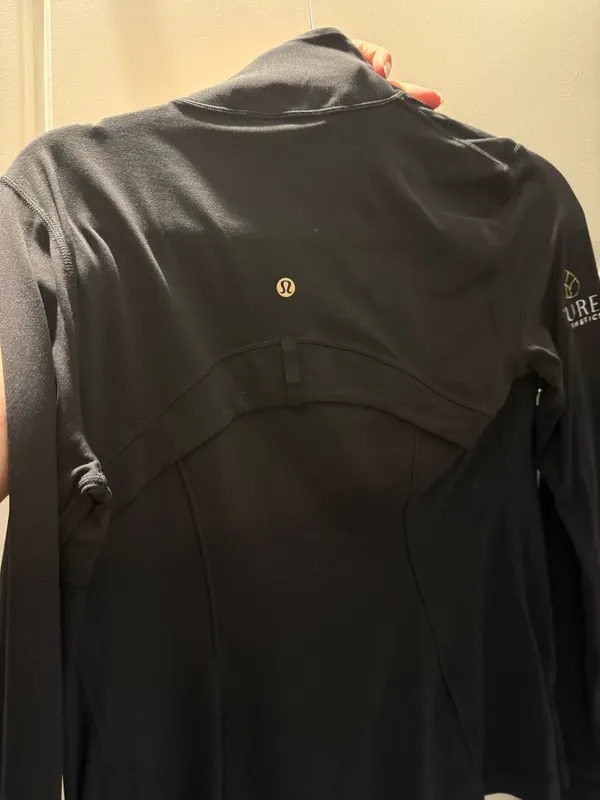 Lululemon Jacket Full-Zip - Image 2