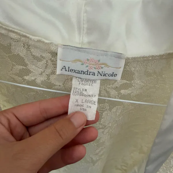 Vintage Alexandra Nicole Bridal Robe set - Image 5