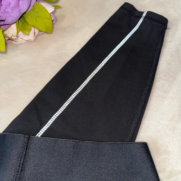 NWT Old Navy Active Go-Warm Leggings - Image 10