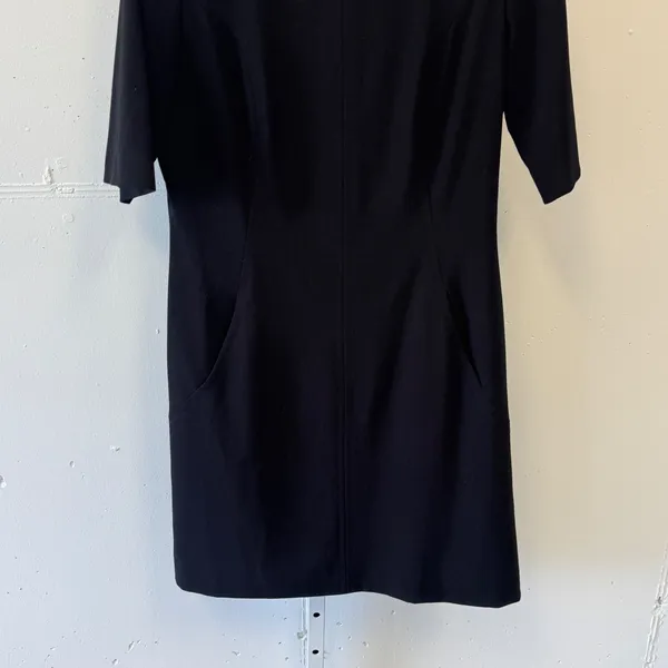 Tahari‎ Arthur S Levine Black Sheath Dress Elbow Sleeve Gold Zip Pockets Size 10 - Image 4