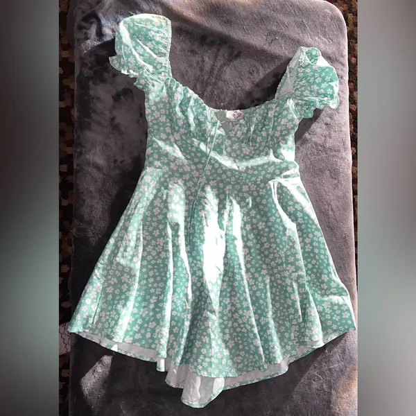 Princess Polly Finley Romper in Green Size 4 - Image 5