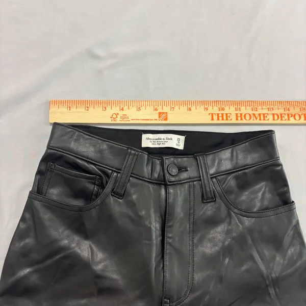 Abercrombie & Fitch 90s Relaxed Vegan Leather Ultra High Rise Pants Black 25 0S - Image 9