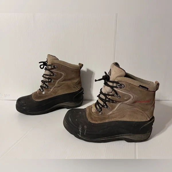 Columbia BL1168-925 water resistant winter snow boots women size 9 - Image 2