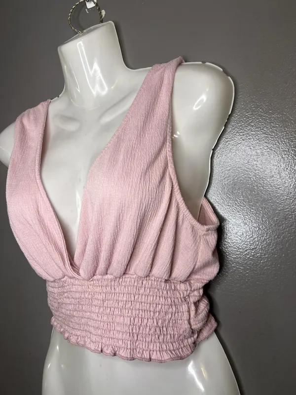 Urban Outfitters Tank Top Womens Medium Pink Deep V Neck Smocked Cropped - Image 3