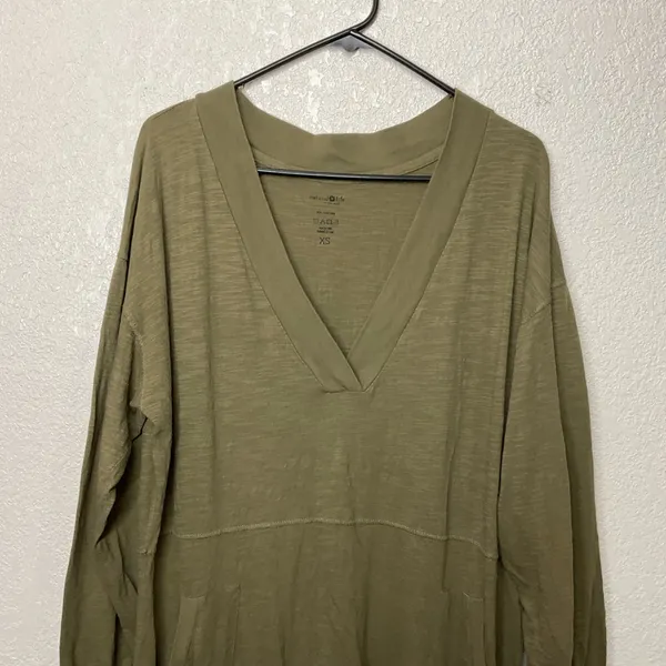 Natural Life Johnnie Plunge Jumpsuit Olive Green V Neck Slouchy Harem Lounge XS - Image 5
