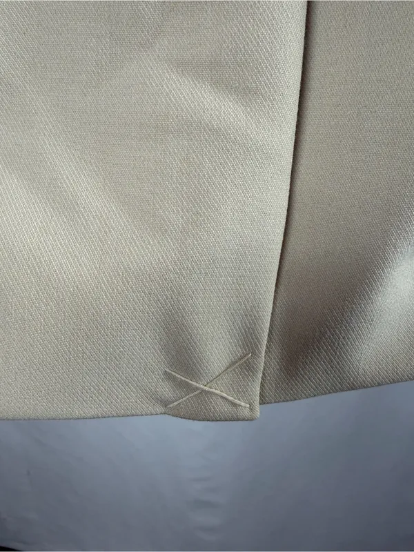 NEW Abercrombie & Fitch 2 Button Tailed Blazer Jacket in Cream Size Small - Image 5