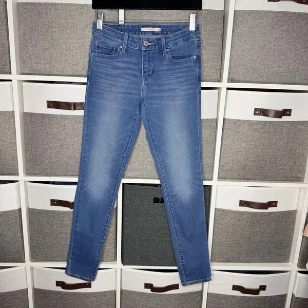 Levi’s 711 Skinny Jeans Medium Wash Size 26 - Image 3