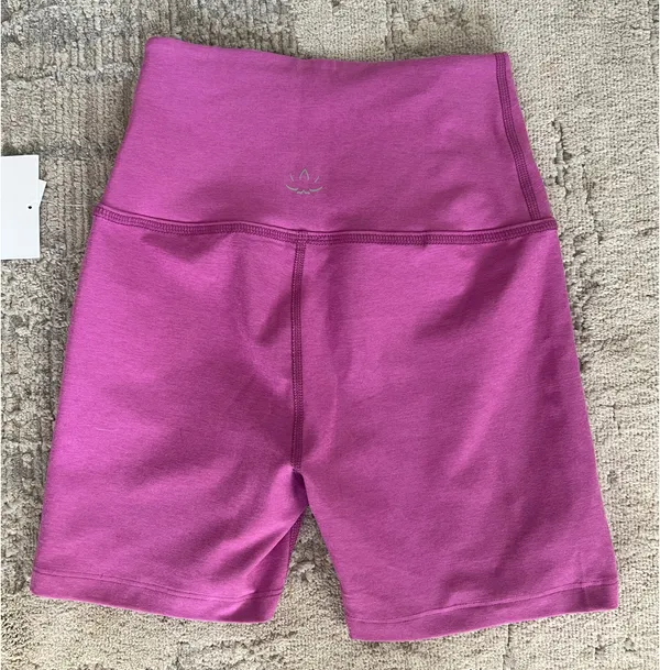 Beyond Yoga Biker shorts - Image 3