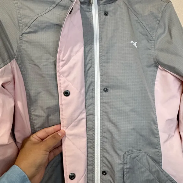 Hollister All Weather Hooded Windbreaker Jacket Size M Gray Pink - Image 8