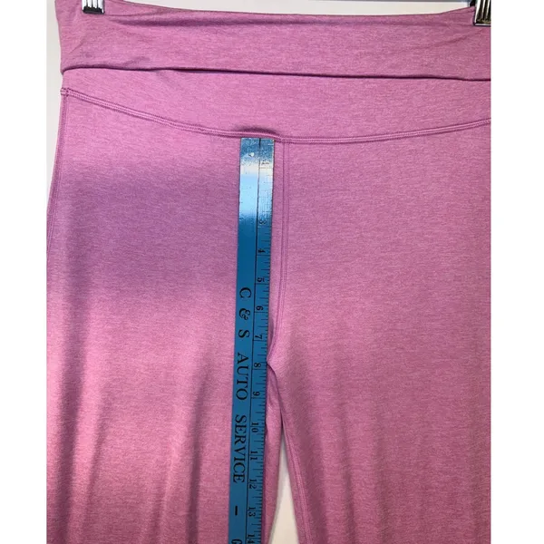 Vuori Weekend Flare Pant Heathered Pink Yoga Leggings VW4339 Womens Medium - Image 7