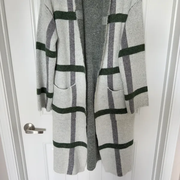 Cyrus Women’s Medium Gray ‎Open Front long Coatigan Cabincore Preppy Cottagecore - Image 8