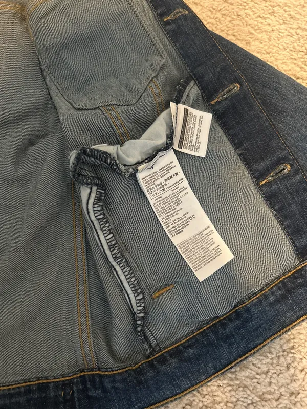 Levi’s Jean Jacket - Image 4