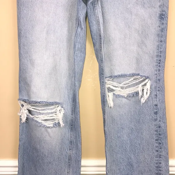 Zara Women’s Distressed Thrashed Raw Hem Light Wash Wide Leg Denim Jeans - Image 3
