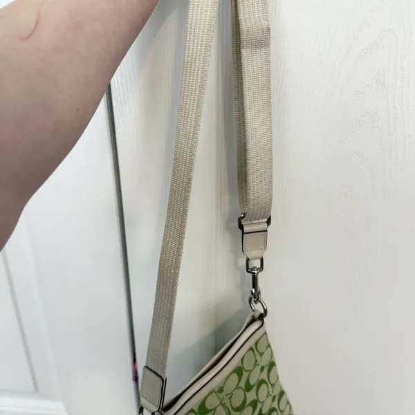 Vintage 90’s Coach Lime Green Signature Monogram Pattern Canvas Crossbody Bag - Image 15