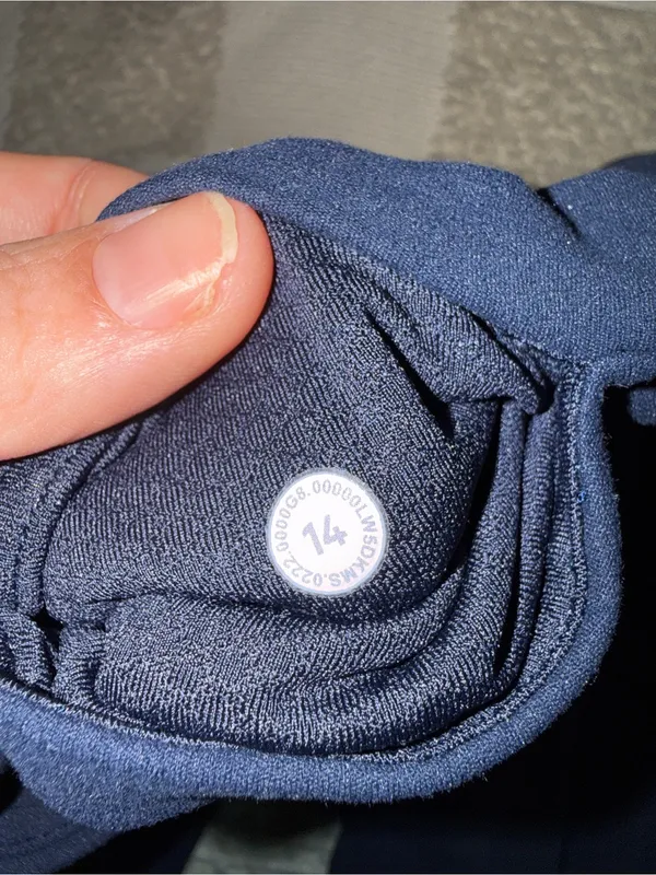 Lululemon Groove Super-High-Rise Flared Pant Nulu™ True Navy size 14 - Image 5
