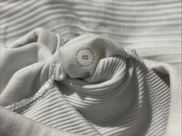 Lululemon Ebb To Street Tank White Ribbed Size 8 - Image 3
