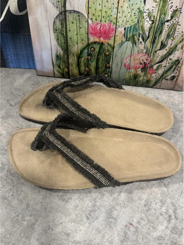 Maurices Black Sandals with Cork Footbed Women's Size 9/10 - Image 3