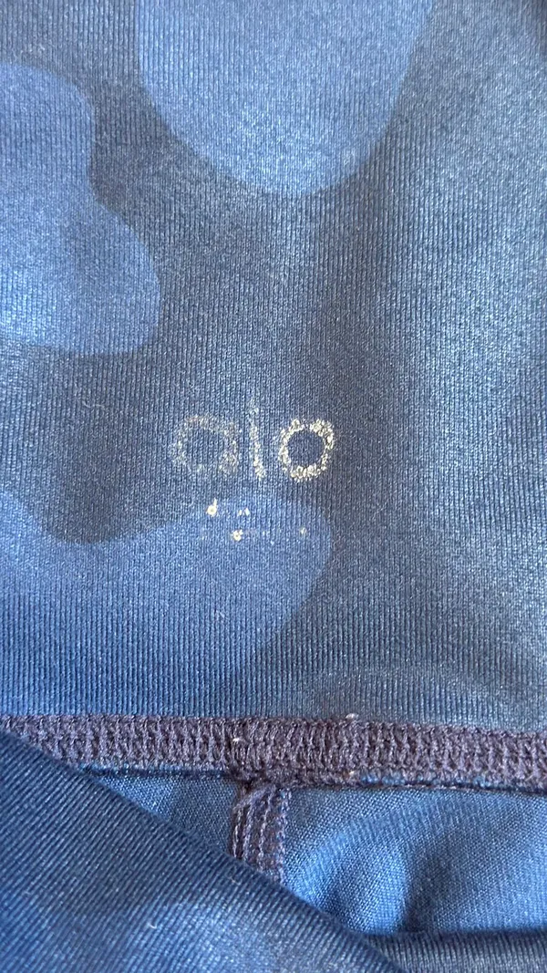 Alo Yoga Leggings Blue Camo - Image 4