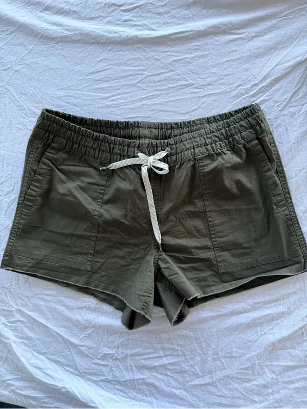 Vuori Olive Drawstring Relaxed Fit Women’s Athletic Shorts - Image 2