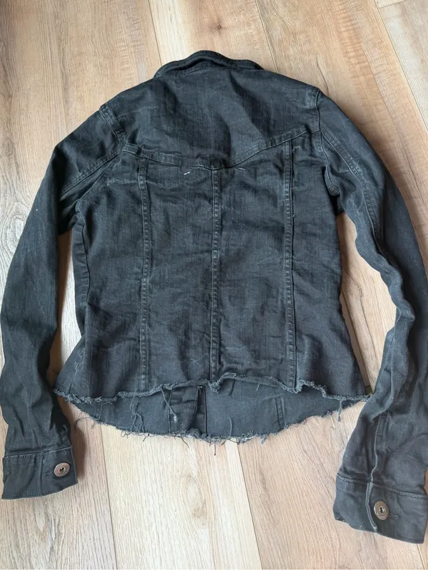 Wrangler Authentics Y2K Black Denim Jacket Raw Hem Cropped Size S - Image 3