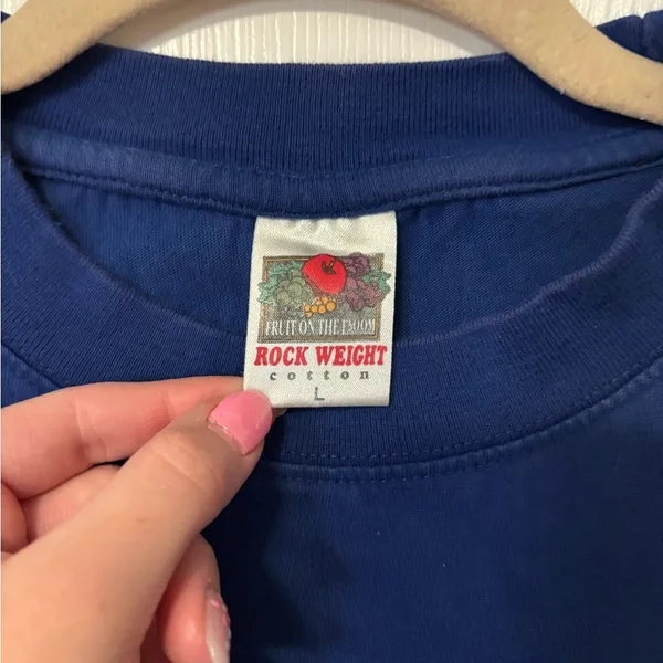 Fruit of the Loom Vintage Blue St Kitts & Nevis Graphic T-Shirt size large - Image 2