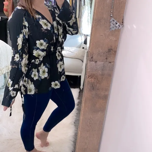 FREE PEOPLE floral top size xsmall - Image 7
