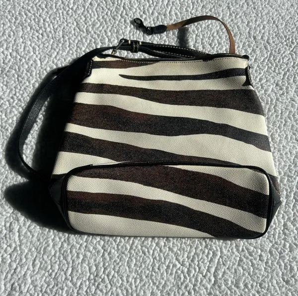 Dooney & Bourke brown and white zebra print crossbody bag - Image 3