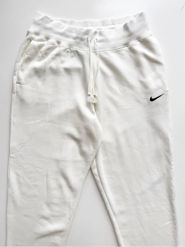 Nike Fleece Cream Sweatpants Size Medium Cream - Image 2