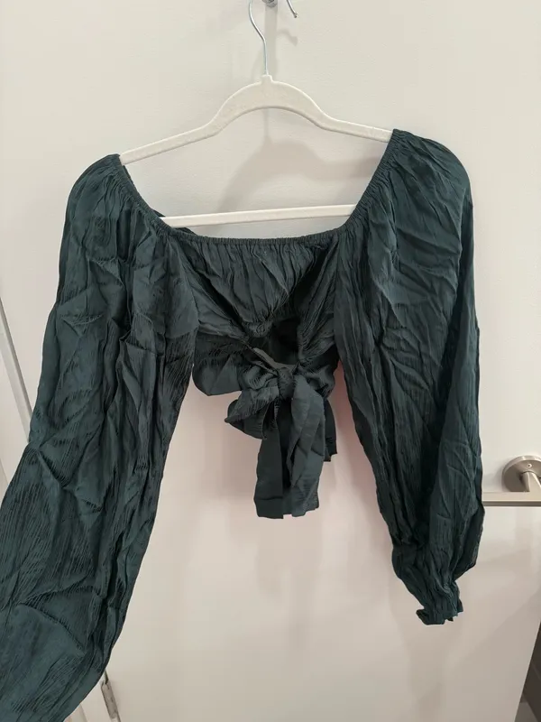 12th Tribe Dark Green Tie-Back Crop Top Size Small - Image 4
