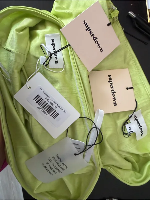 Super down- Karolyna Maxi Skirt Set Neon Lime Two-Piece Strapless Set Size XS - Image 7