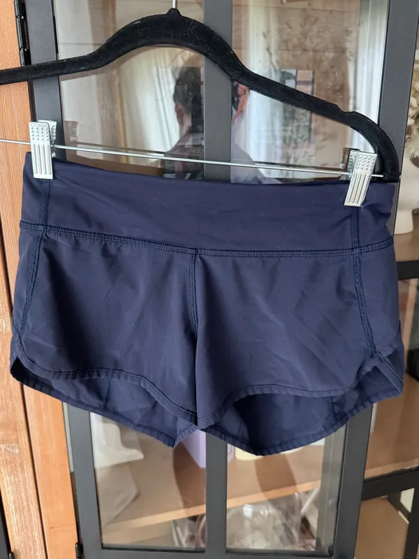 Lululemon Speed Shorts 4-way Stretch 2.5" Midnight Navy running low rise - Image 3
