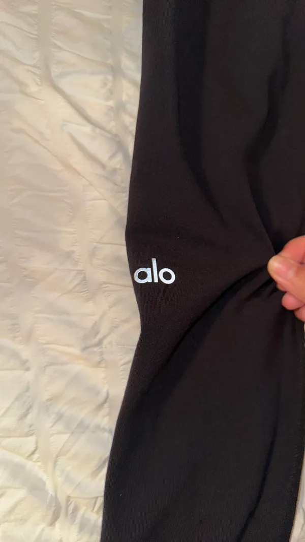Alo Set Yoga - Image 7