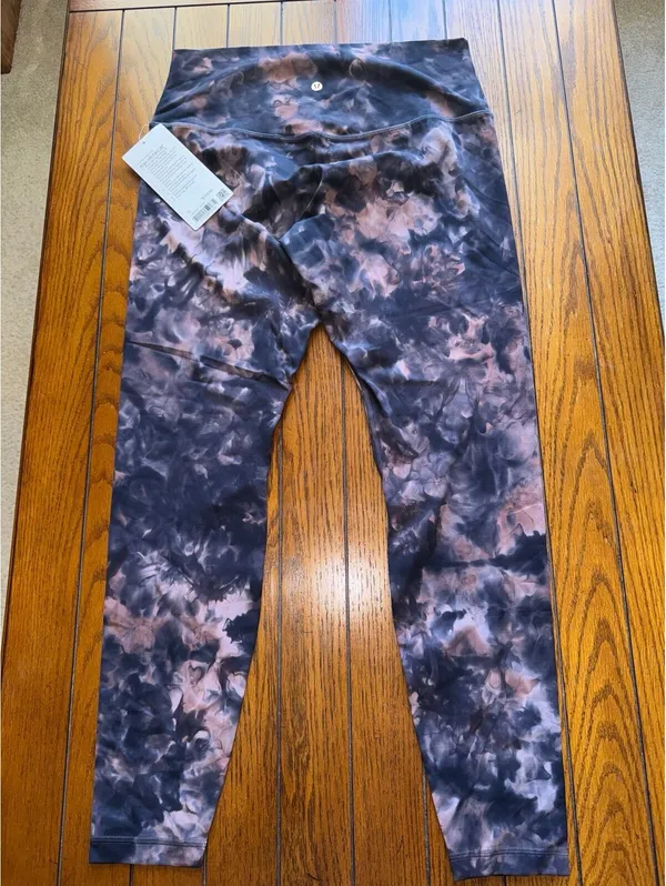 Lululemon Align High Rise 28” Diamond Dye Pink Pastel Size 12 NWT - Image 2