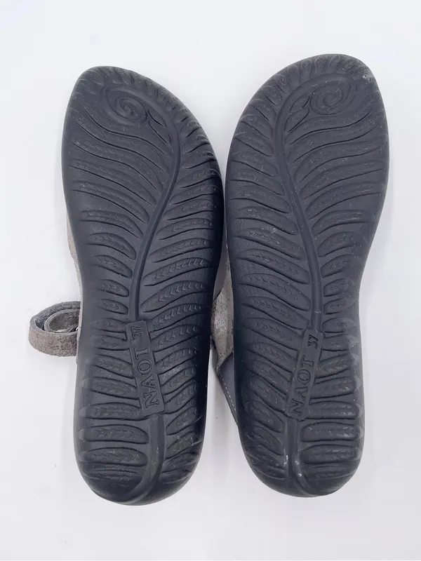Naot Arataki Perforated Leather Slingback Mary Jane Flat Size 37 / 6 Grey Marble - Image 9