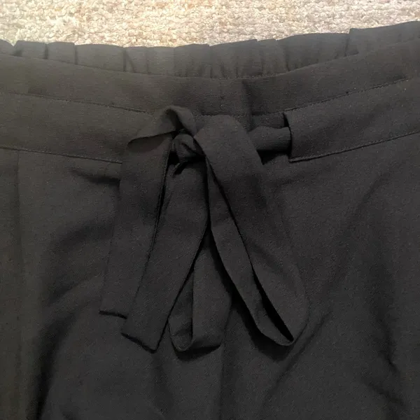 DR2 Elastic Tie Waist Pull-On Shorts in Black - Image 5