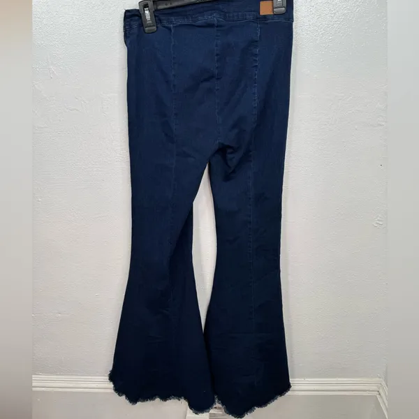 Judy Blue Super Flare Jeans Size 7 28 Dark Wash Pull-On Seamed Front Raw Hem - Image 4