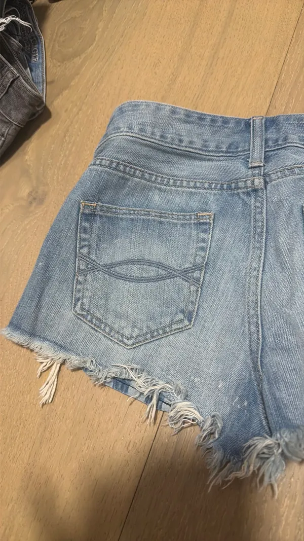Abercrombie - Image 4