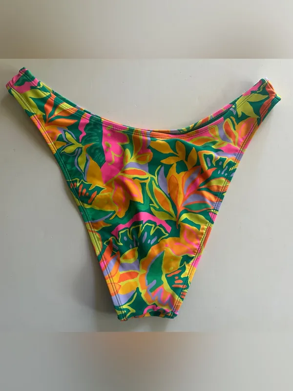 Wild Fable Women’s Bright Tropical Print Ultra High Leg Super Cheeky Bikini Bottoms - Image 4