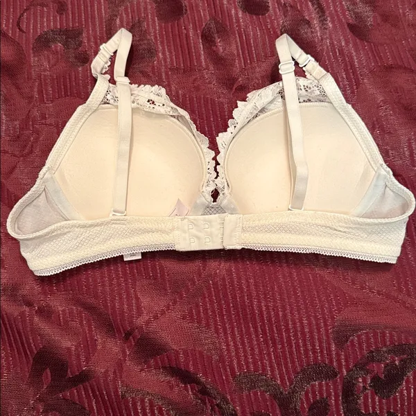 Auden Soft White Lace Bra Size 34B - Image 2