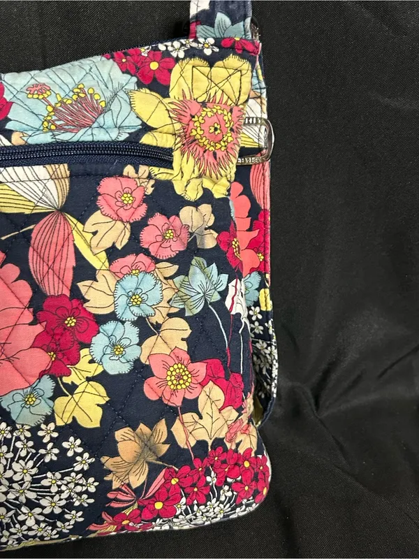 Vera Bradley Navy Pink Yellow White Blue Floral Quilted Shoulder Bag - Image 5