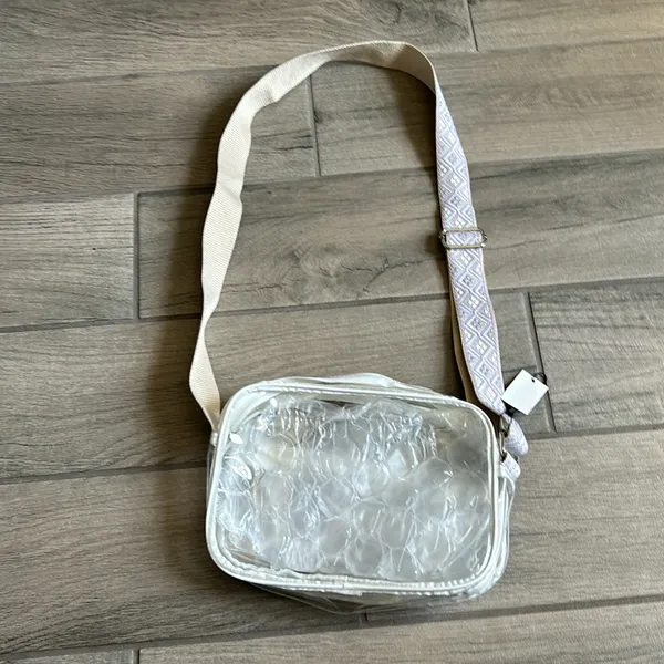 Clear crossbody bag with embroidered strap Purple - Image 3