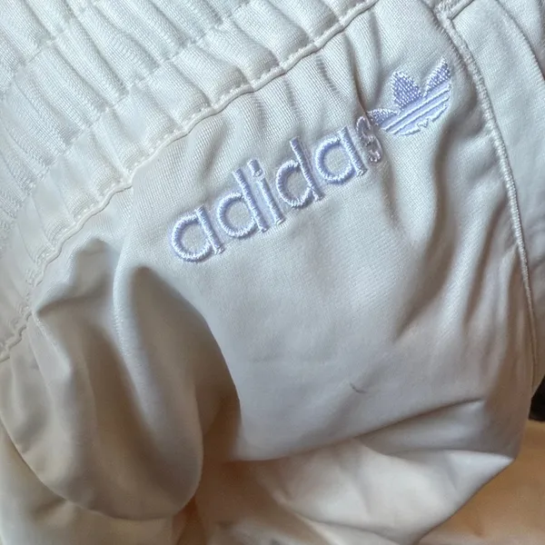 NWOT adidas Cream Track/Jogger Pants with ICONIC Side Stripes Size Medium - Image 4