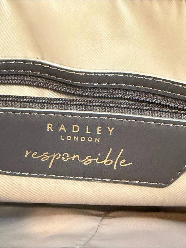 Radley London Designer Purse, Handbag, Pink Signature Dog Quilted Pattern - Image 10