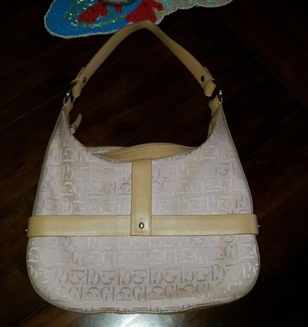 Charles David monogram purse pink - Image 2