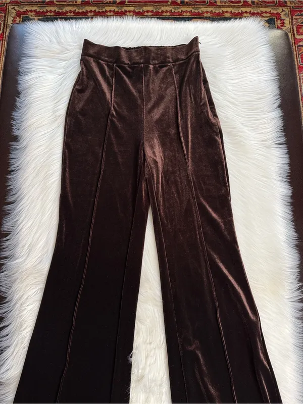 Halara Brown Velvet High Waisted Flare Pants NWOT XL - Image 2