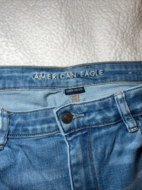 American Eagle Outfitters Highest Rise Jeggings in Blue Wash - Image 3