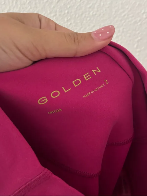 Aritzia golden biker shorts in pink - Image 3