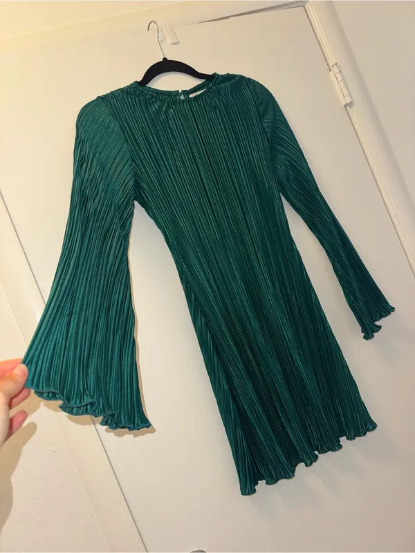 12th Tribe Tate Emerald Plisse Mini Dress - Image 6