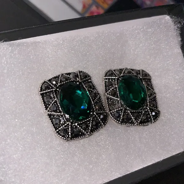 Young Money Green‎ Post Earrings Green - Image 6